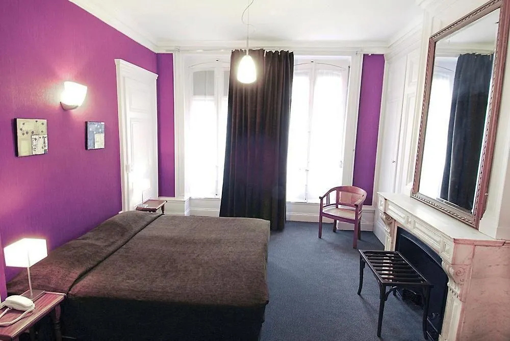***  Hotel De Paris Лион Франция